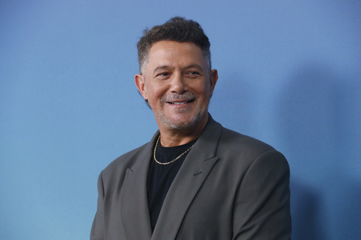 Alejandro Sanz Attends El Alma Al Aire Musical Premiere In Madrid Alejandro Sanz Attends El Alma Al Aire Musical Premiere In Madrid