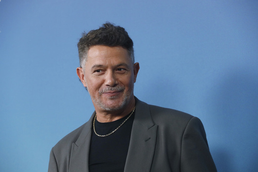 Alejandro Sanz Attends El Alma Al Aire Musical Premiere In Madrid Alejandro Sanz Attends El Alma Al Aire Musical Premiere In Madrid