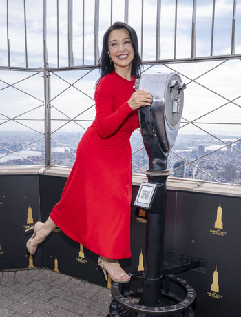 Ming Na Wen Visits The Empire State Building In New York Ming Na Wen Visits The Empire State Building In New York