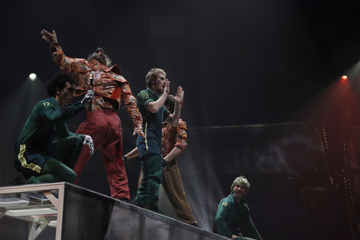First Look At The Island Of Neverland Acrobatic And Theater Experience In Spain First Look At The Island Of Neverland Acrobatic And Theater Experience In Spain