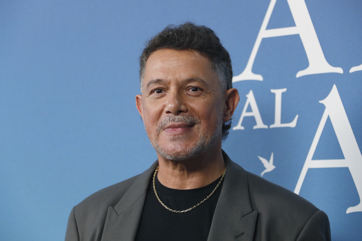 Alejandro Sanz Attends El Alma Al Aire Musical Premiere In Madrid Alejandro Sanz Attends El Alma Al Aire Musical Premiere In Madrid