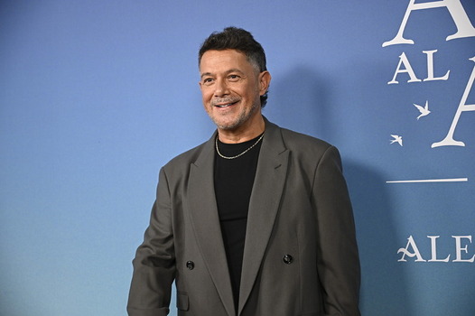 Premiere of the musical ��El alma al aire �� featuring songs by Alejandro Sanz Premiere of the musical ��El alma al aire �� featuring songs by Alejandro Sanz