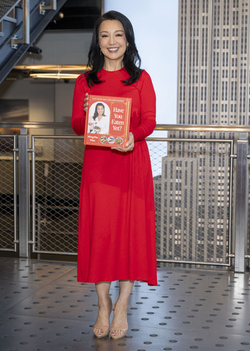 Ming Na Wen Visits The Empire State Building In New York Ming Na Wen Visits The Empire State Building In New York