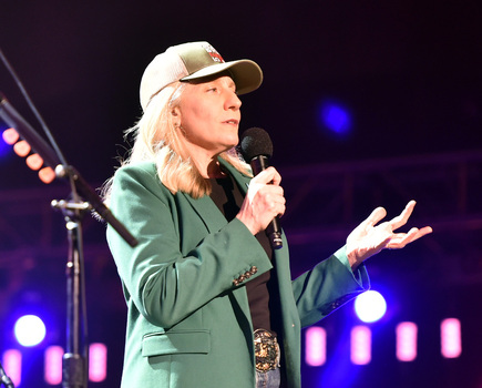 Virginia Governor ABIGAIL SPANBERGER Comes To Farm Aid 2026 At The Virginia Beach Amphitheater In Virginia Beach Virginia On 26 September 2026. Virginia Governor ABIGAIL SPANBERGER Comes To Farm Aid 2026 At The Virginia Beach Amphitheater In Virginia Beach Virginia On 26 September 2026.