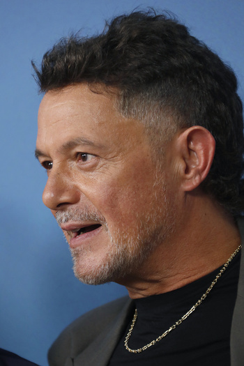 Alejandro Sanz Attends El Alma Al Aire Musical Premiere In Madrid Alejandro Sanz Attends El Alma Al Aire Musical Premiere In Madrid