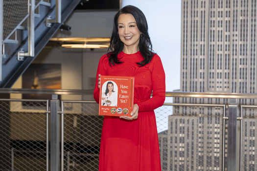 Ming Na Wen Visits The Empire State Building In New York Ming Na Wen Visits The Empire State Building In New York