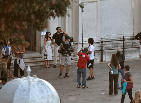 Venice VE Lacey Chabert And Josh Bowman In Venice