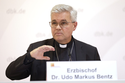 Pressegespräch bei der bei der Herbst Vollversammlung der Deutschen Bischofskonferenz in Fulda Pressegespräch bei der bei der Herbst Vollversammlung der Deutschen Bischofskonferenz in Fulda