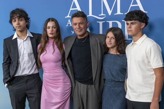 Premiere Of The Musical EL ALMA AL AIRE 09.30.26 Premiere Of The Musical EL ALMA AL AIRE 09.30.26