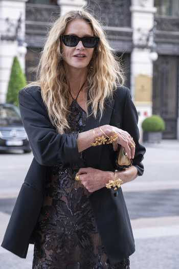 Elle Macpherson At The Streets Of Downtown Madrid 13 May 2026 Elle Macpherson At The Streets Of Downtown Madrid 13 May 2026
