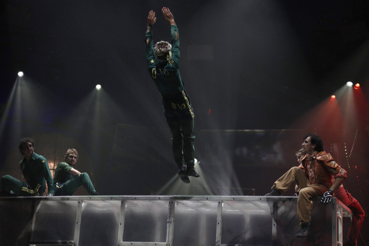 First Look At The Island Of Neverland Acrobatic And Theater Experience In Spain First Look At The Island Of Neverland Acrobatic And Theater Experience In Spain
