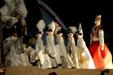 BRUNO LEONE e il suo Pulcinella spettacolo. Fotografie di Giulio Azzarello ©2014. BRUNO LEONE e il suo Pulcinella spettacolo. Fotografie di Giulio Azzarello ©2014.