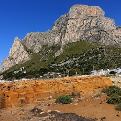 BARCARELLO. Fotografie di Giulio Azzarello ©2022. BARCARELLO. Fotografie di Giulio Azzarello ©2022.