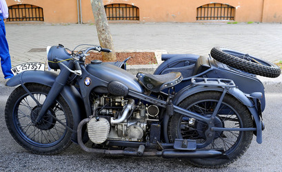 RADUNO di Auto e Moto classiche. Fotografie di Giulio Azzarello &copy;2016.
