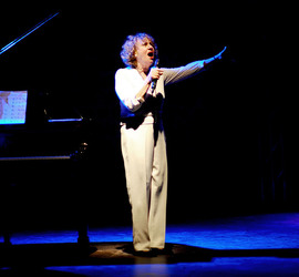 JAZZ spettacolo di Moschella Mulè. Fotografie di Giulio Azzarello ©2016. JAZZ spettacolo di Moschella Mulè. Fotografie di Giulio Azzarello ©2016.