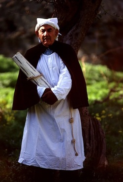 LA CERCA processione religiosa. Fotografie di Giulio Azzarello &copy;1996 2021.
