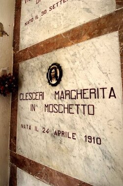 PORTELLA della Ginestra in Sicilia. Fotografie di Giulio Azzarello &copy;2014.