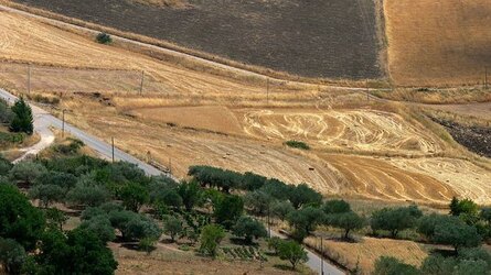 SPERLINGA comune e paese delle madonie in Sicilia. Fotografie di Giulio Azzarello &copy;2014.