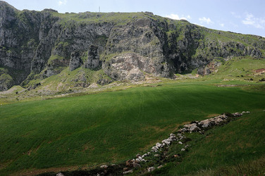 PORTELLA della Ginestra in Sicilia. Fotografie di Giulio Azzarello &copy;2014.