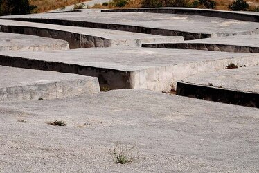 IL CRETTO DI BURRI a Gibellina in Sicilia. Fotografie di Giulio Azzarello &copy;2014.