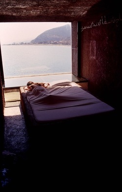 ATELIER SUL MARE fotografie di Giulio Azzarello &copy;2021.