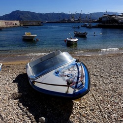 BARCHE. Fotografie di Giulio Azzarello &copy;2022.