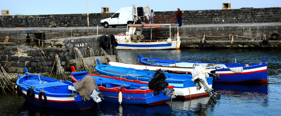 ACITREZZA in Sicilia. Fotografie di Giulio Azzarello &copy;2016.