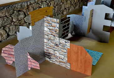 ANNE CLEMENCE de GROLEE e una sua installazione. Fotografie di Giulio Azzarello &copy;2014.