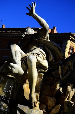 PIAZZA NAVONA Roma. Fotografie di Giulio Azzarello ©2020. PIAZZA NAVONA Roma. Fotografie di Giulio Azzarello ©2020.