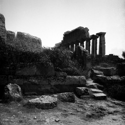 ARCHEO fotografie di Giulio Azzarello ©2021. ARCHEO fotografie di Giulio Azzarello ©2021.