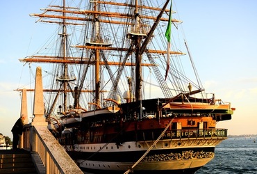 AMERIGO VESPUCCI fotografie di Giulio Azzarello ©2020. AMERIGO VESPUCCI fotografie di Giulio Azzarello ©2020.