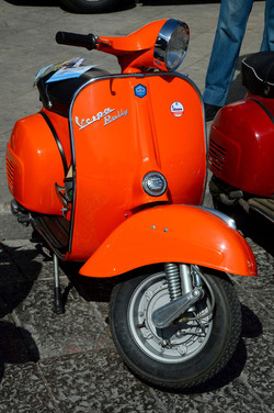 VESPE raduno storico a Palermo panoramiche e particolari. Fotografie di Giulio Azzarello &copy;2014.