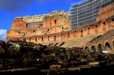 COLOSSEO Roma. Fotografie di Giulio Azzarello ©2020. COLOSSEO Roma. Fotografie di Giulio Azzarello ©2020.