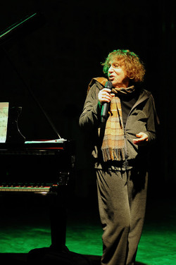 JAZZ spettacolo di Moschella Mulè. Fotografie di Giulio Azzarello ©2016. JAZZ spettacolo di Moschella Mulè. Fotografie di Giulio Azzarello ©2016.