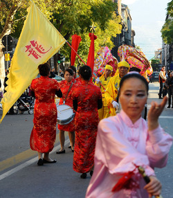 CAPODANNO CINESE panoramiche e particolari. Fotografie di Giulio Azzarello &copy;2014.