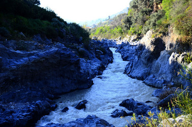 GOLE DELL ALCANTARA in Sicilia. Fotografie di Giulio Azzarello &copy;2016.