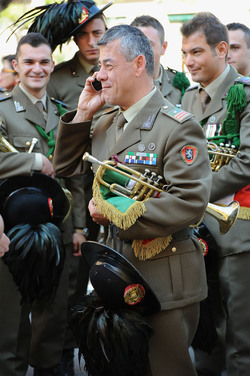 BANDA MUSICALE DEI BERSAGLIERI a Marsala in Sicilia. Fotografie di Giulio Azzarello ©2014. BANDA MUSICALE DEI BERSAGLIERI a Marsala in Sicilia. Fotografie di Giulio Azzarello ©2014.