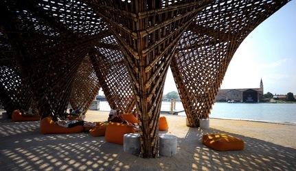 STRUTTURA di LEGNO BIENNALE di ARCHITETTURA di VENEZIA. Foto di G.Azzarello ©2018. STRUTTURA di LEGNO BIENNALE di ARCHITETTURA di VENEZIA. Foto di G.Azzarello ©2018.