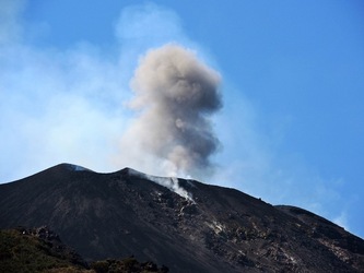 STROMBOLI fotografie di Giulio Azzarello ©2020. STROMBOLI fotografie di Giulio Azzarello ©2020.