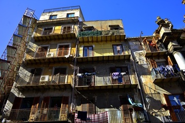 CENTRO STORICO di Palermo fotografie di Giulio Azzarello &copy;2019.