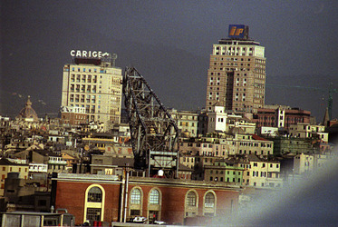 IL PORTO DI GENOVA panoramiche e particolari. Fotografie di Giulio Azzarello &copy;2014.