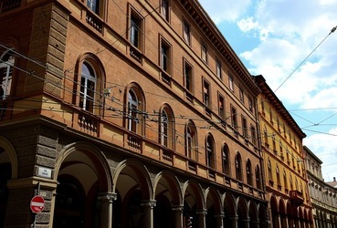 BOLOGNA centro storico. Fotografie di Giulio Azzarello &copy;2018.