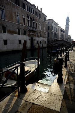 VENEZIA fotografie di Giulio Azzarello ©2022.