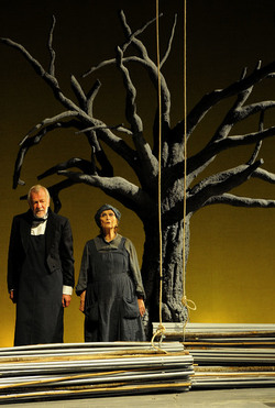 TEATRO stabile BIONDO di Palermo. Primo spettacolo stagione 2015 2106. Foto di Giulio Azzarello &copy;.