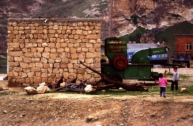 HASANKEYF Kurdistan turco. Fotografie di Giulio Azzarello ©2001 2022. HASANKEYF Kurdistan turco. Fotografie di Giulio Azzarello ©2001 2022.