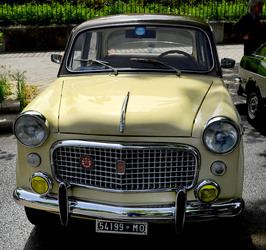 RADUNO di Auto e Moto classiche. Fotografie di Giulio Azzarello &copy;2016.