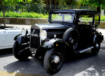 RADUNO di Auto e Moto classiche. Fotografie di Giulio Azzarello &copy;2016.