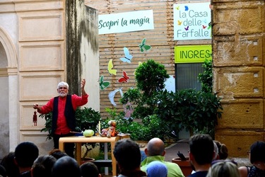 LA MACCHINA DEI SOGNI di Mimmo Cuticchio. Fotografie di Giulio Azzarello ©2020. LA MACCHINA DEI SOGNI di Mimmo Cuticchio. Fotografie di Giulio Azzarello ©2020.