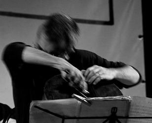 GIOVANNI SOLLIMA in concerto. Fotografie di Giulio Azzarello &copy;2014.