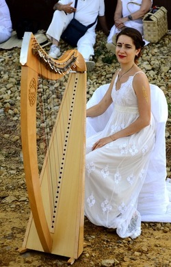 FIUMARA D ARTE fotografie di Giulio Azzarello ©2019. FIUMARA D ARTE fotografie di Giulio Azzarello ©2019.